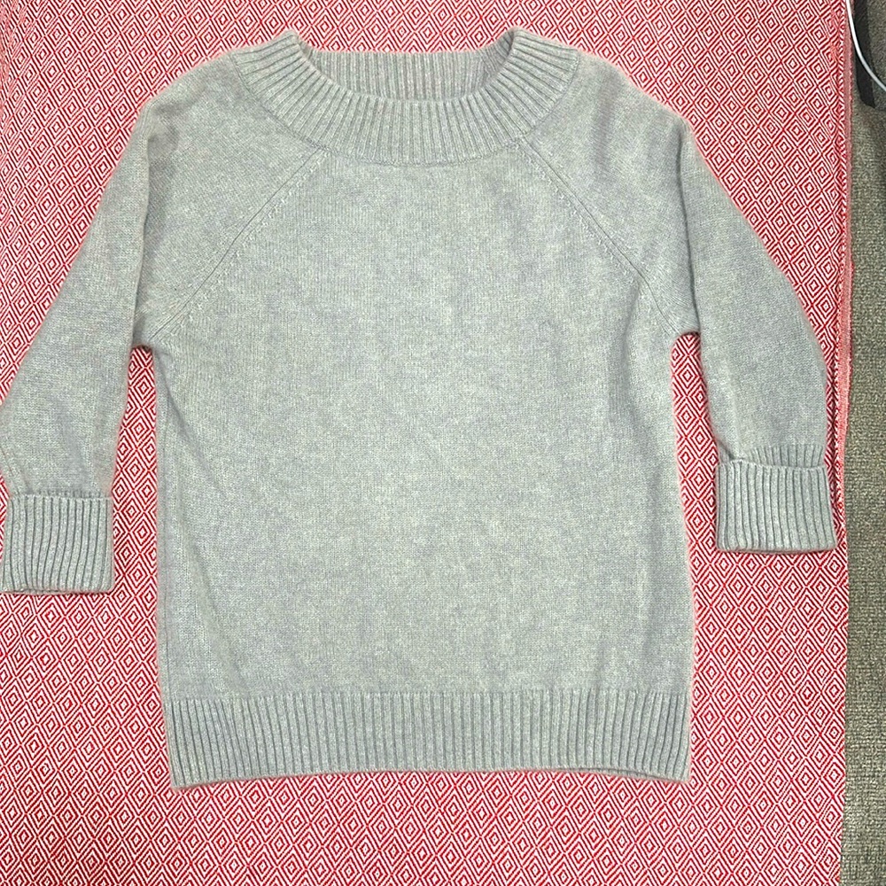 Sacks 5th Ave cashmere sweater